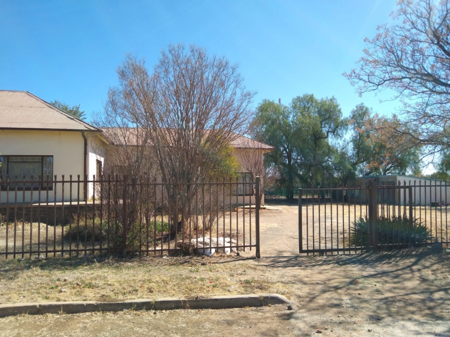 3 Bedroom Property for Sale in Theunissen Free State